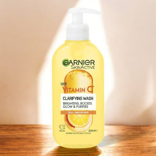 GARNIER Skin Active New Vitamin C Clarifying Wash Brightens Boosts Glow & Purifies