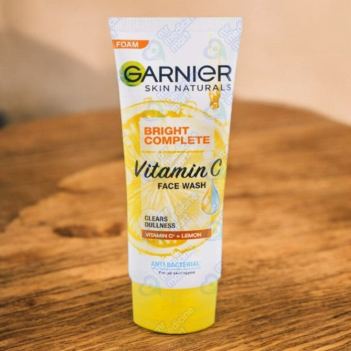 GARNIER Skin Naturals Bright Complete Vitamin C Face Wash