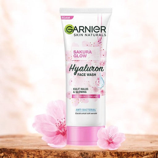 Garnier Sakura Glow Hyaluron Face Wash