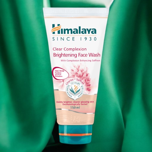 HIMALAYA Clear Complexion Face Wash With Complextion Enchancing Saffron