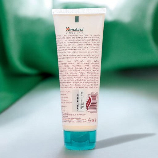 HIMALAYA Clear Complexion Face Wash With Complextion Enchancing Saffron