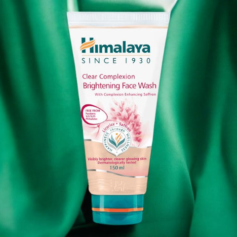 HIMALAYA Clear Complexion Face Wash With Complextion Enchancing Saffron