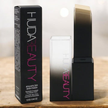 Huda Beauty FauxFilter Skin Finish Buildable Coverage Foundation Stick