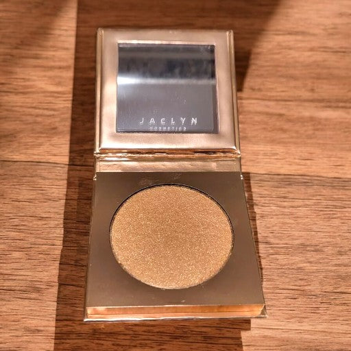 JACLYN cosmetics Reflective Light Putty Highlighter