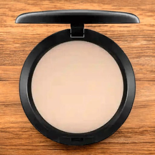 MAC Studio Fix Face Powder Plus Foundation